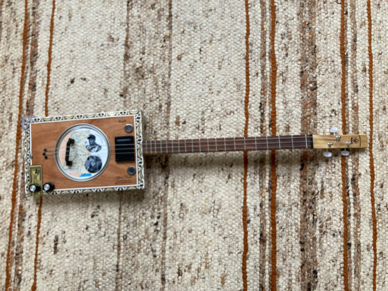 Cigar Box Guitar