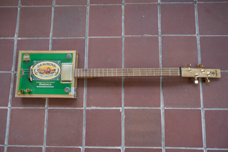 Cigar Box Guitar