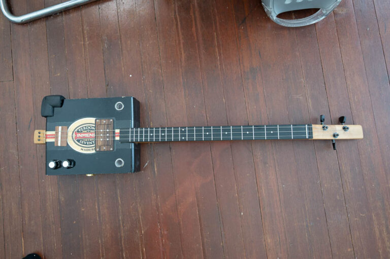 Cigar Box Guitar