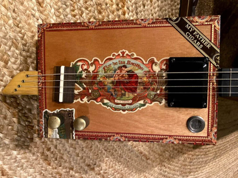 Cigar Box Guitar