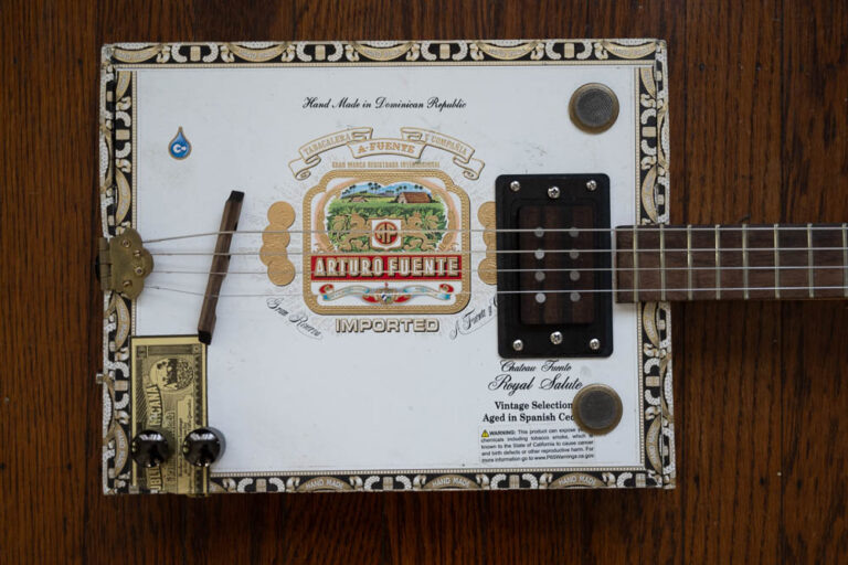Cigar Box Guitar