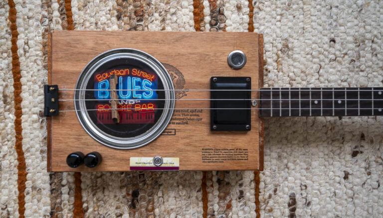 Cigar Box Guitar