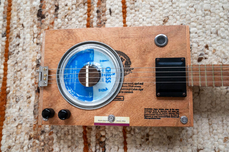 Cigar Box Guitar
