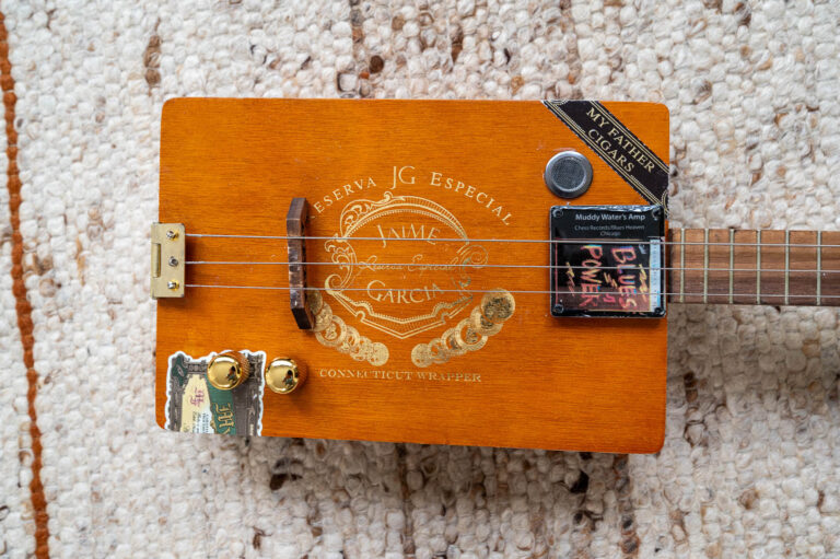 Cigar Box Guitar